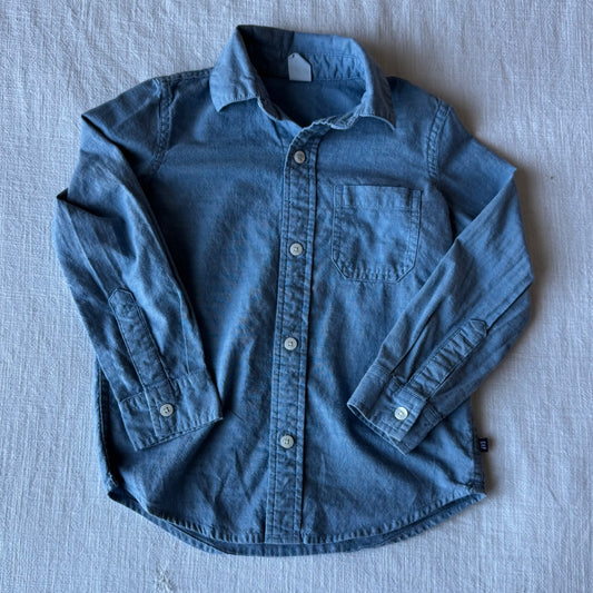 Size 4/5 Gap Kids Chambray Button Down